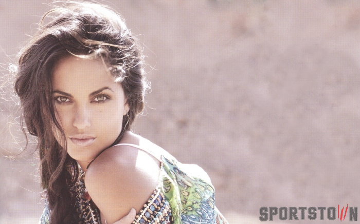 Barbara Mori_4
