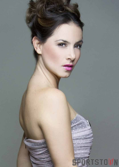 Claudia Lizaldi_11