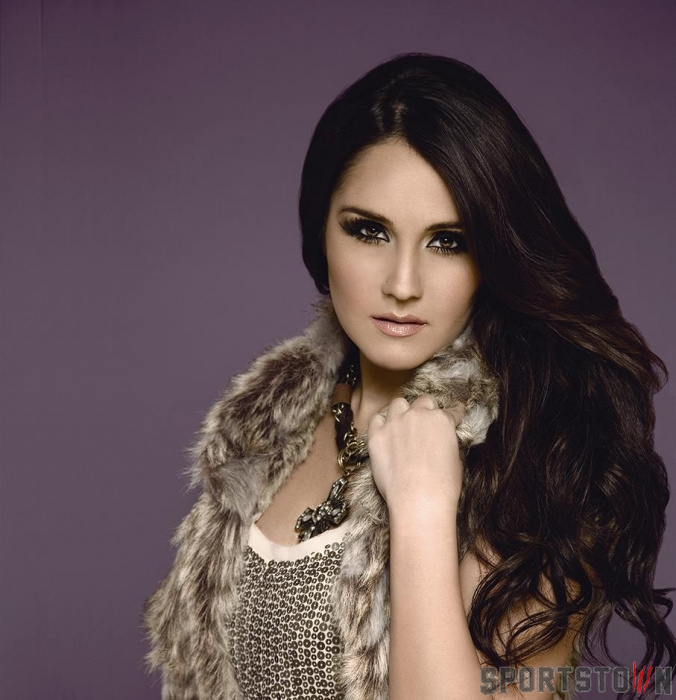 Dulce Maria_6